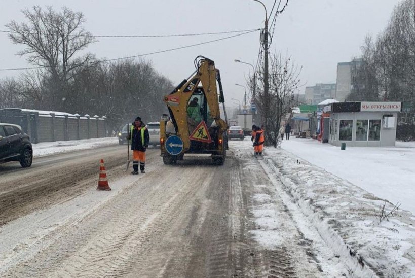 Последствия циклона «Грета»: коммунальные службы Орехово-Зуевского округа очищают дороги и дворы от снега