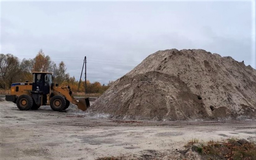 Более 18 тысяч тонн песко-соляной смеси закупили в Орехово-Зуевском округе для зимнего содержания дорог
