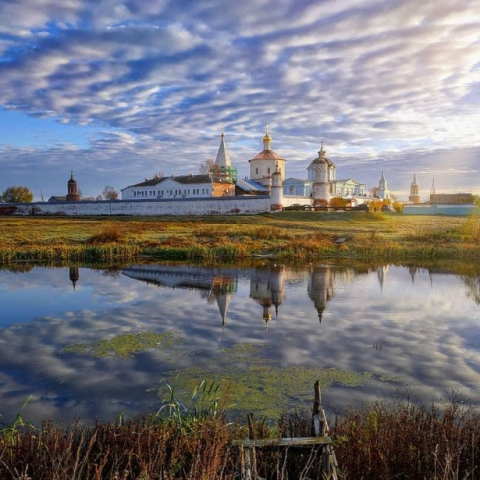 Банк России выпустит памятную серебряную монету с изображением коломенского монастыря