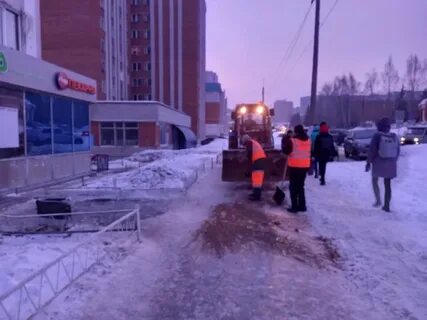 Администрация города контролирует уборку снега управляющими компаниями на придомовых территориях