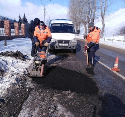 Дорожное полотно Серпухова обзавелось новыми заплатками