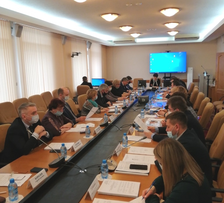 Поддержана инициатива о присвоении почетных званий Калужской области двум крупным промышленным предприятиям региона