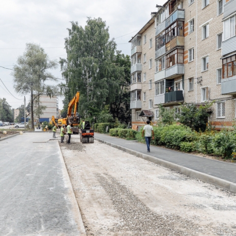 Парковки и новый асфальт: как благоустроили два двора в Ликино-Дулеве