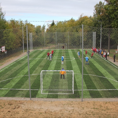 В селе Починки открыли новое футбольное поле