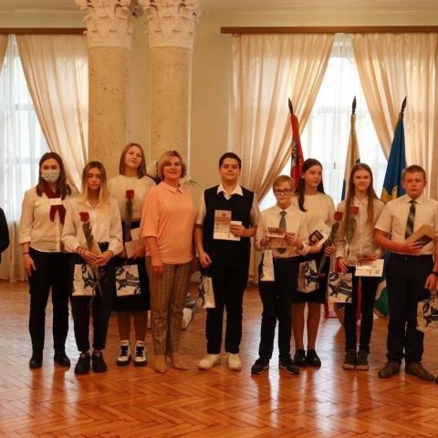 Во Дворце культуры 9 юных ступинцев получили паспорт гражданина Российской Федерации