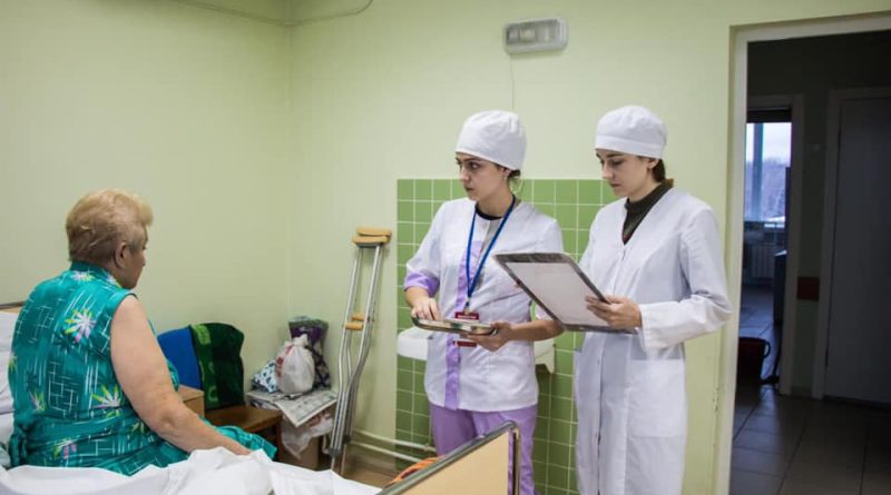 Обнинские студенты – в помощь медикам