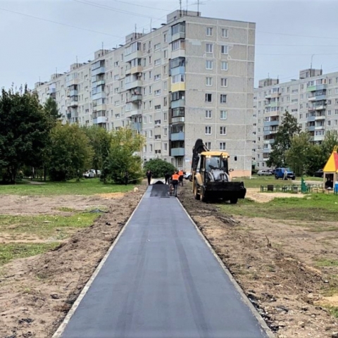 Благоустроенные тротуары вместо троп появятся по 82 адресам в Орехово-Зуевском округе