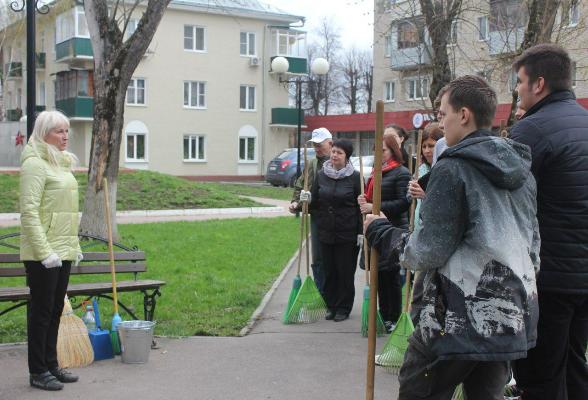 В преддверии празднования Дня Победы в Серпухове проводится акция по уборке памятников воинской славы