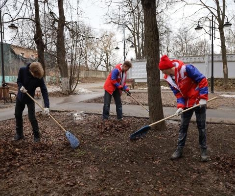 Более 5000 тысяч человек вышли на субботник в Серпухове