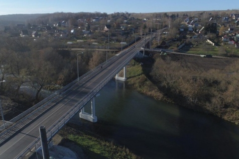 Мост через Осётр закрыли в Серебряных Прудах