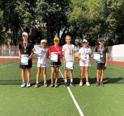 Парный детский турнир по большому теннису прошёл в Ступино