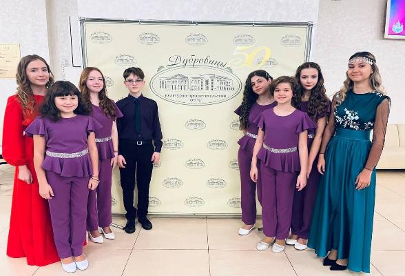 Студия эстрадного вокала «Лира» в Серпухове подтвердили почетное звание «Образцовый коллектив»