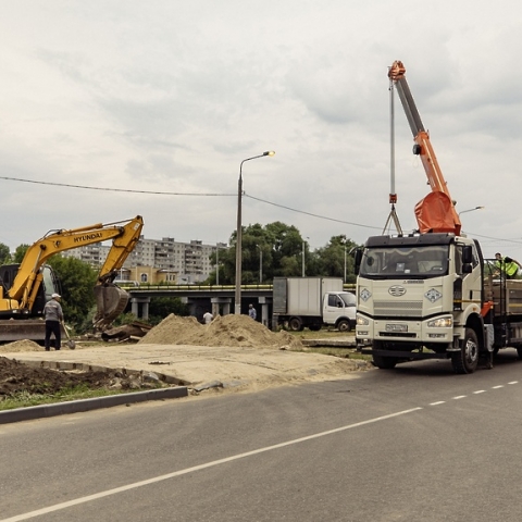 В Орехово‑Зуеве начали строить парящую тропу, которая соединит новую набережную и улицу Якова Флиера под мостом