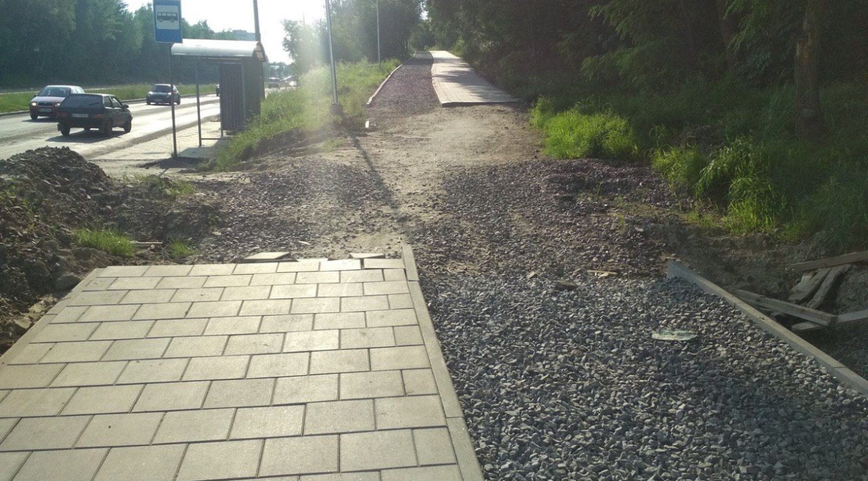 Семьсот метров нового тротуара из плитки с велодорожкой сделают на проспекте Маркса