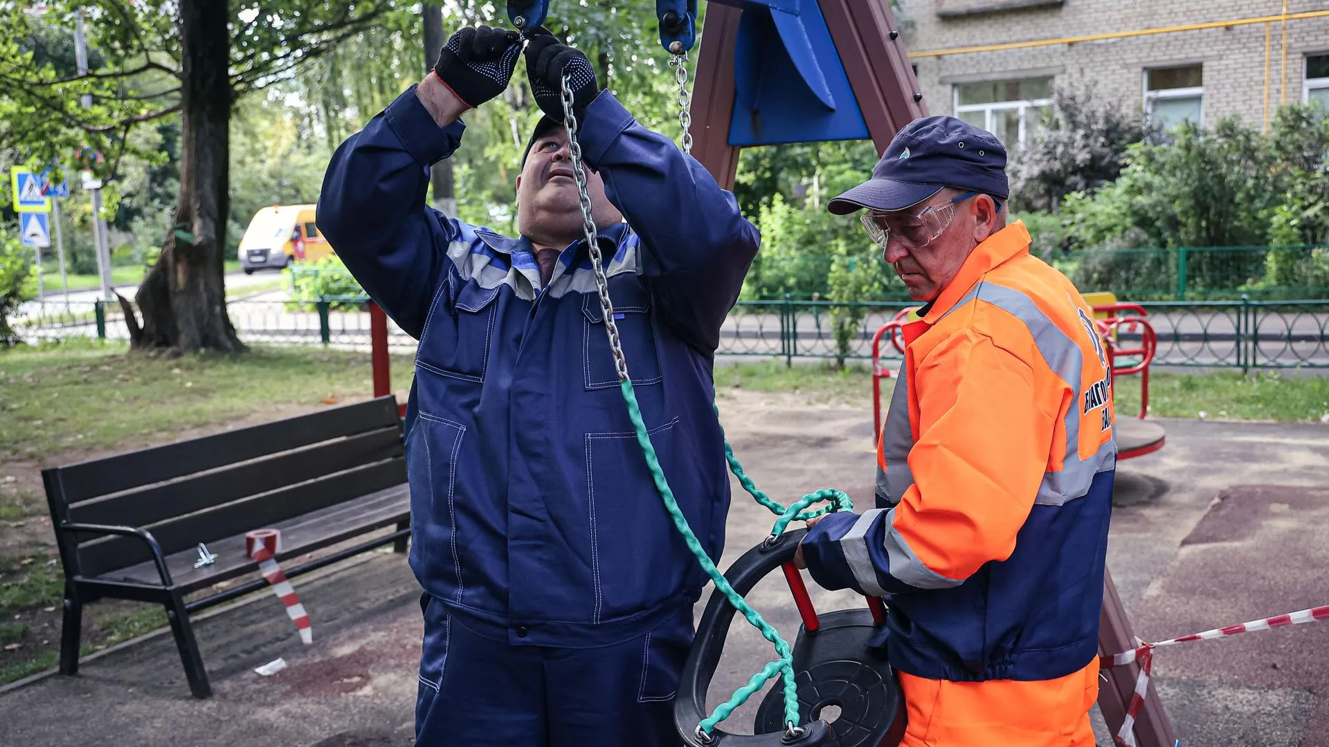 В Подмосковье продолжаются проверки содержания дворовых и общественных пространств