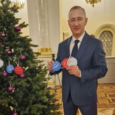 Владислав Шапша исполнит новогодние мечты детей