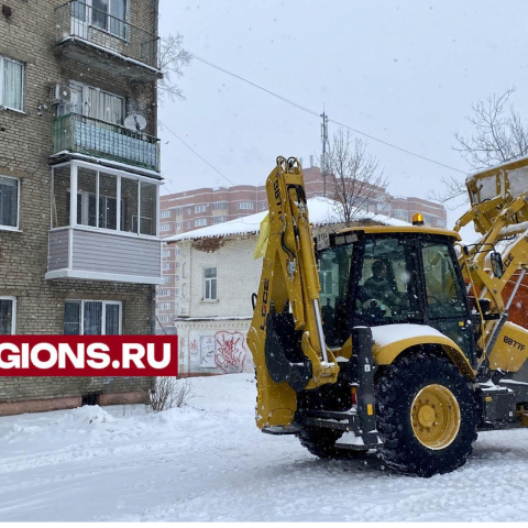 В Орехово-Зуеве двадцать семь единиц техники вышли на ликвидацию снежных навалов