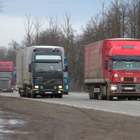 С 25 марта вводятся временные ограничения на движение по городу автомобилей грузоподъёмностью свыше 4 тонн на ось