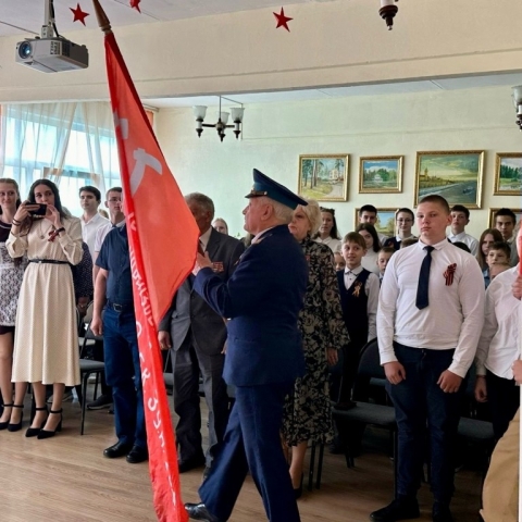 Знамя Победы встретили в Михалевской школе