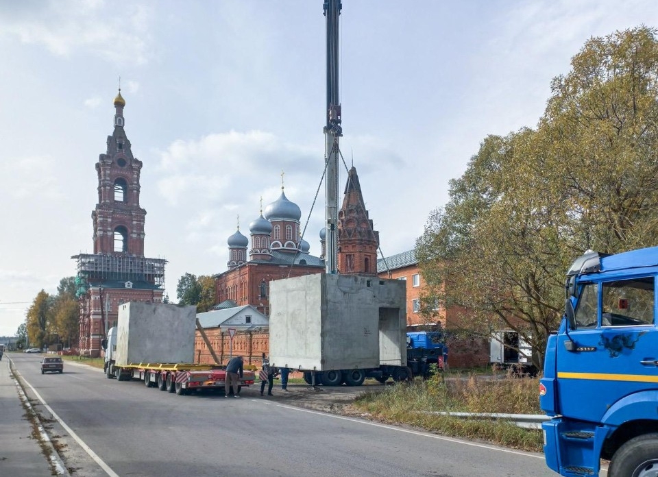 В Колычево привезли первые модули здания ФАПа