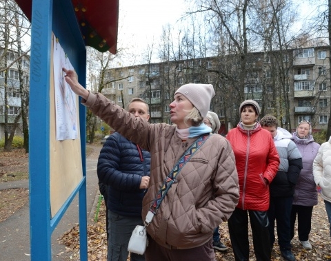 Дворы на улице Макеева благоустроят в следующем году