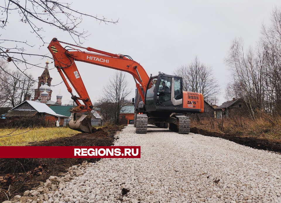 К новым фельдшерским пунктам округа обустраивают подъездные дороги