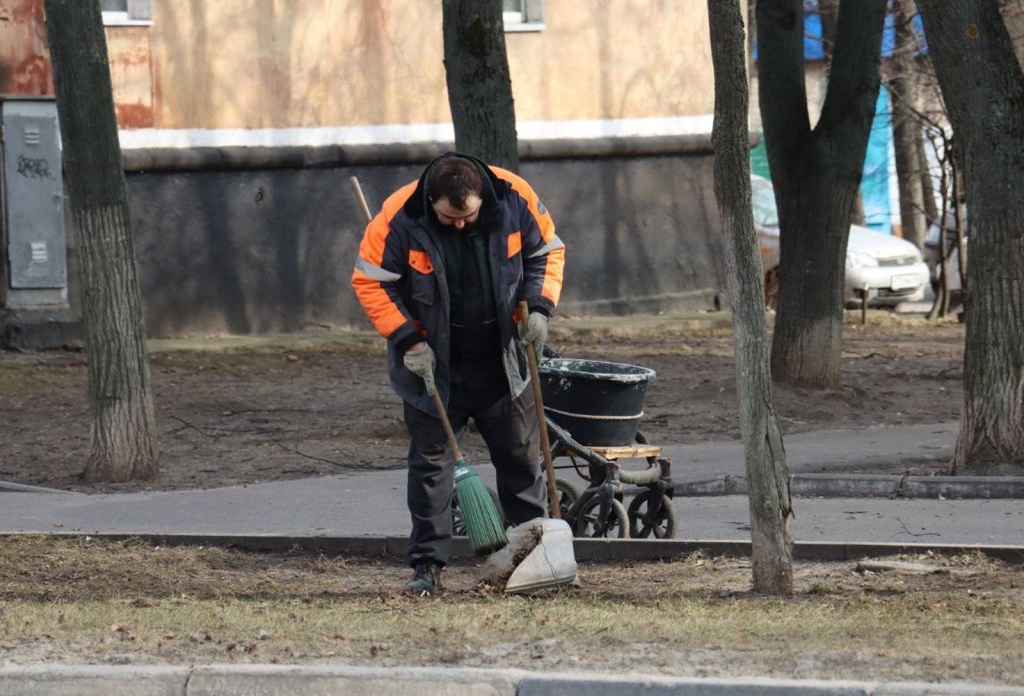 Убрать округ после зимы планируют до 10 апреля