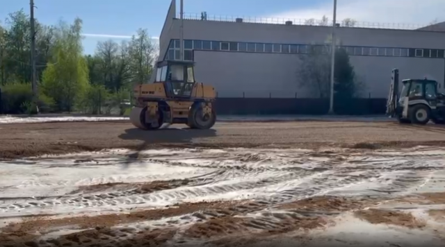 В Обнинске строят новое футбольное поле рядом со стадионом «Труд»