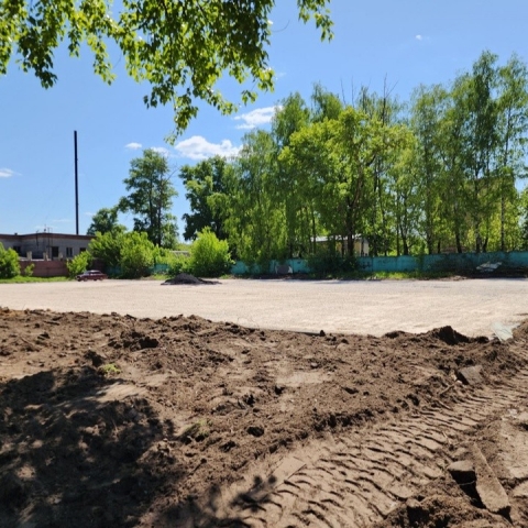На стадионе в городе Ликино-Дулево строят новую хоккейную коробку