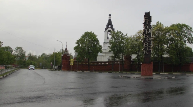 Дорожники обновили асфальт на улице Владимирская