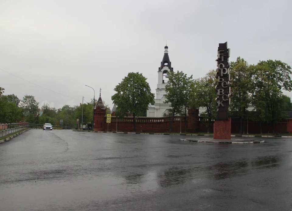 Дорожники обновили асфальт на улице Владимирская