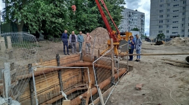 В Куровском завершается ремонт участка коллектора на улице Вокзальной