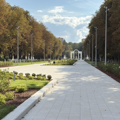 Обновленную Каштановую аллею представят жителям в День города