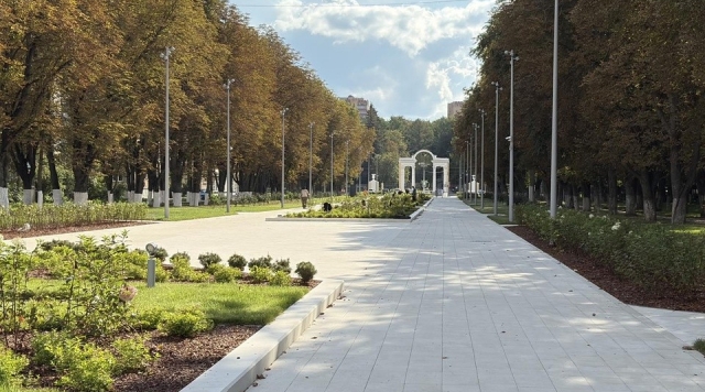 Обновленную Каштановую аллею представят жителям в День города