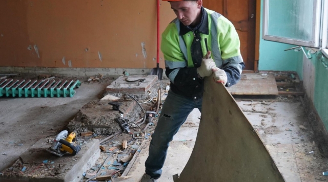 Работы идут по графику: как продвигается капремонт трех соцобъектов в Ступине