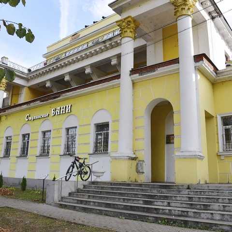 Ровесникам города меняют крышу: впервые за 87 лет городские бани капитально отремонтируют