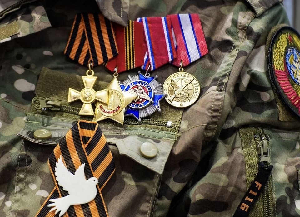 Ветераны СВО могут построить карьеру с помощью программы «Герои Подмосковья»