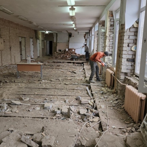 В деревне Кабаново началась масштабная реконструкция местной школы