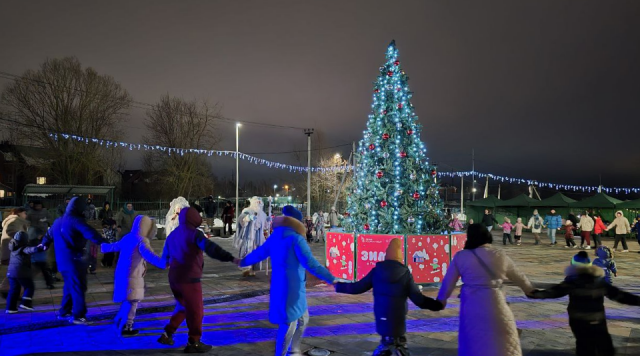 Елка, резиденция и почта Деда Мороза: парк «Ривьера» открывает зимний сезон и зовет на праздник