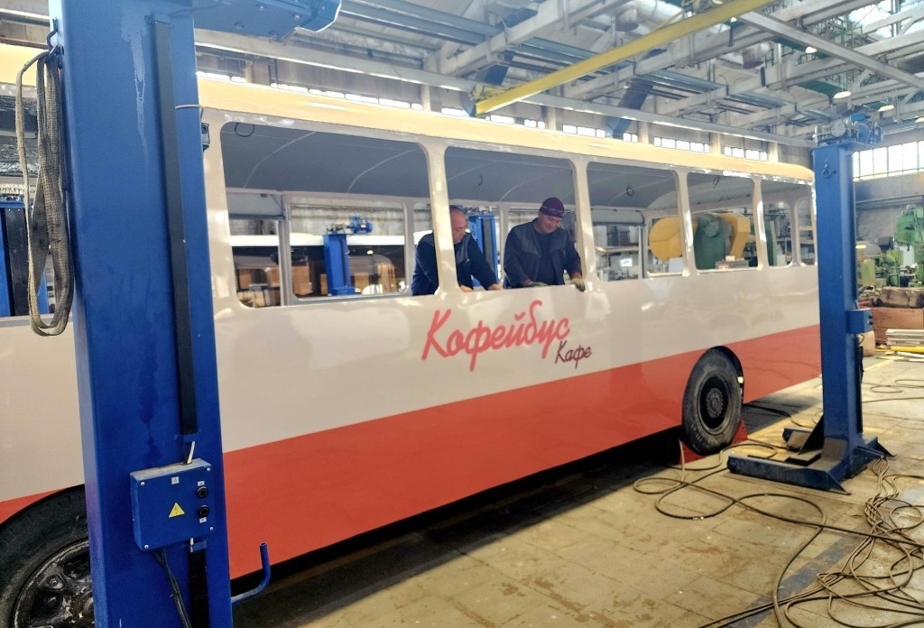 Вместо утиля — в кафе: какой путь проделал легендарный ЛиАЗ перед вторым рождением в Подмосковье