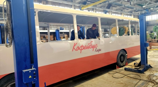 Вместо утиля — в кафе: какой путь проделал легендарный ЛиАЗ перед вторым рождением в Подмосковье