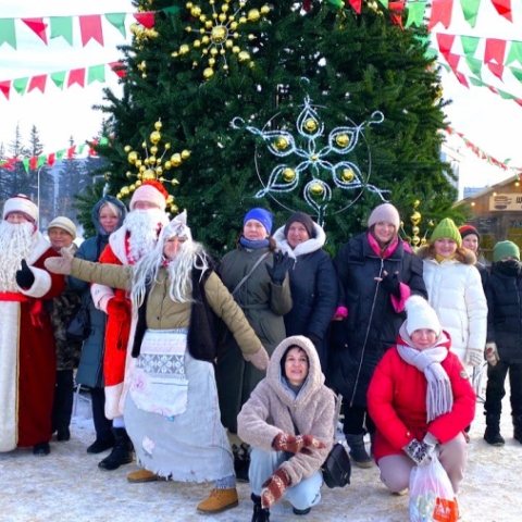 Новогодние украшения на улицах Обнинска появились намного раньше обычного