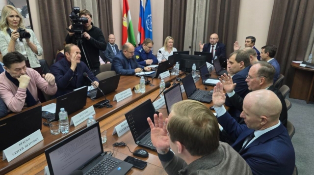 22 минуты, 16 вопросов, и за все – единогласное голосование: Собрание Обнинска вновь ставит скоростные рекорды