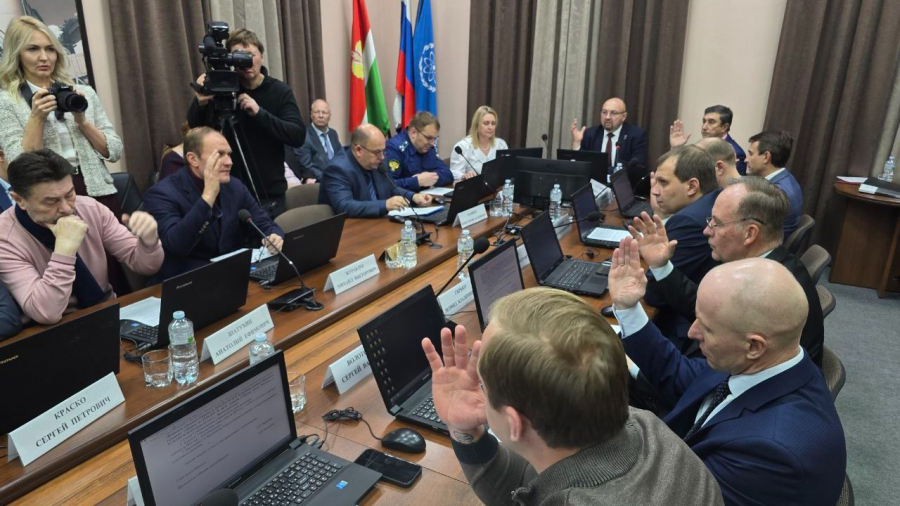 22 минуты, 16 вопросов, и за все – единогласное голосование: Собрание Обнинска вновь ставит скоростные рекорды