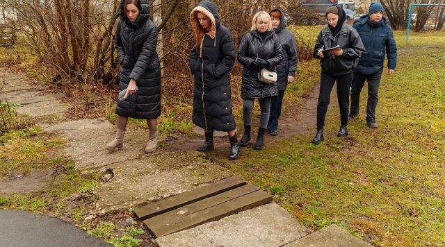 В деревне Демихове проверили содержание улиц и дворов