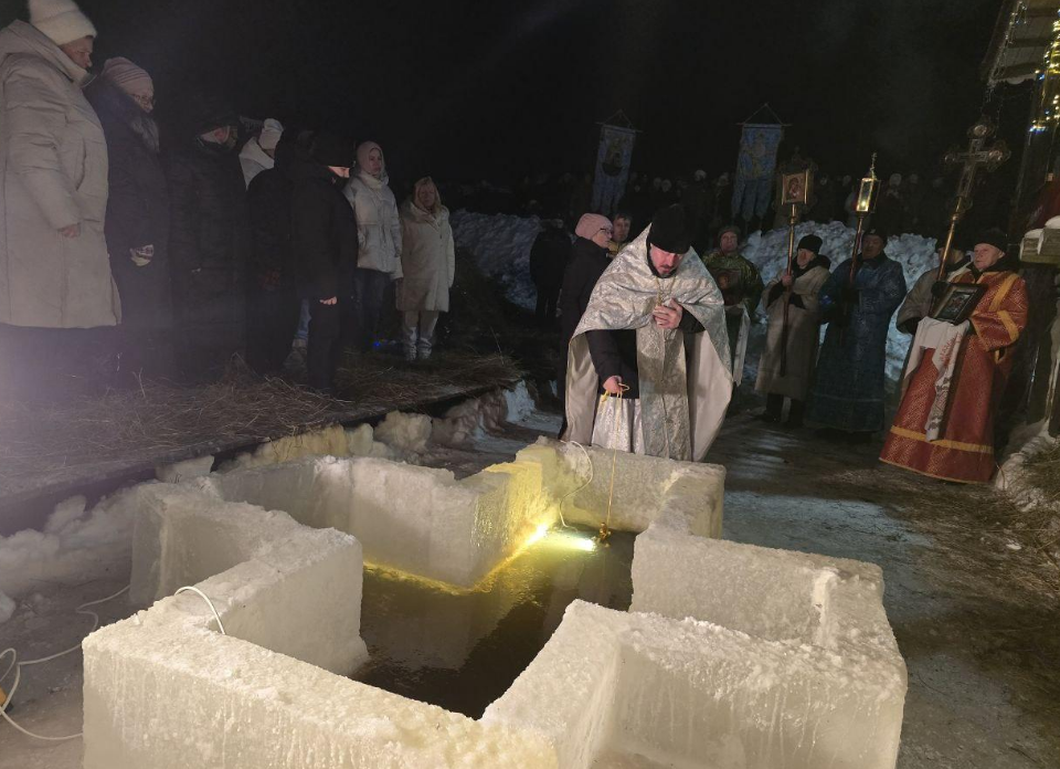 Как в Сивкове под Можайском верующие встретили Крещение