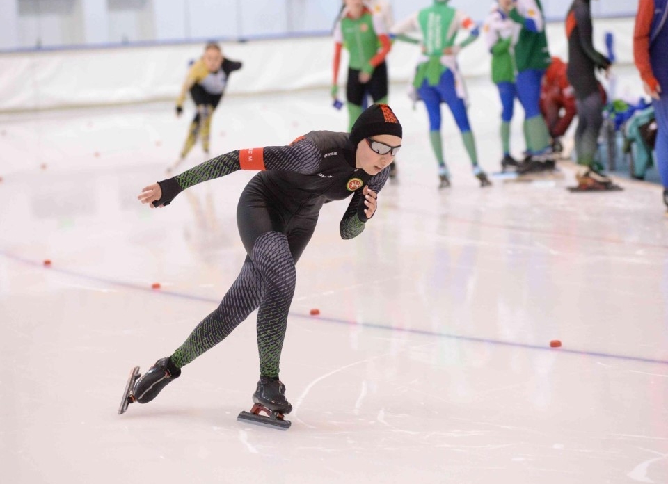 Коломна встречает скороходов: более 200 юных конькобежцев бьются за путевку на Спартакиаду