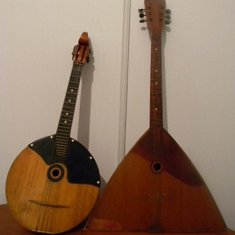 Балалайки и домры вышли из тишины концертных залов на открытый урок