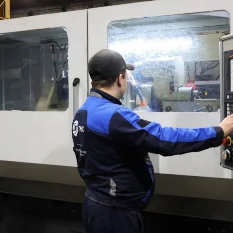 Коломенский завод оснастил цех новыми станками для быстрой и точной обработки деталей