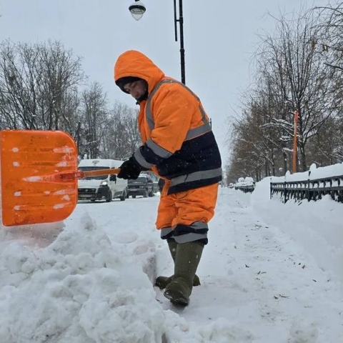 Рекордные 63 см: высота сугробов в Коломне продолжает расти